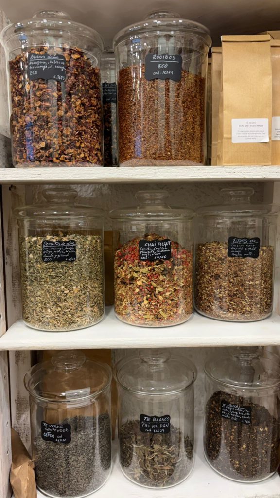 hierbas naturales el refugi de les herbes